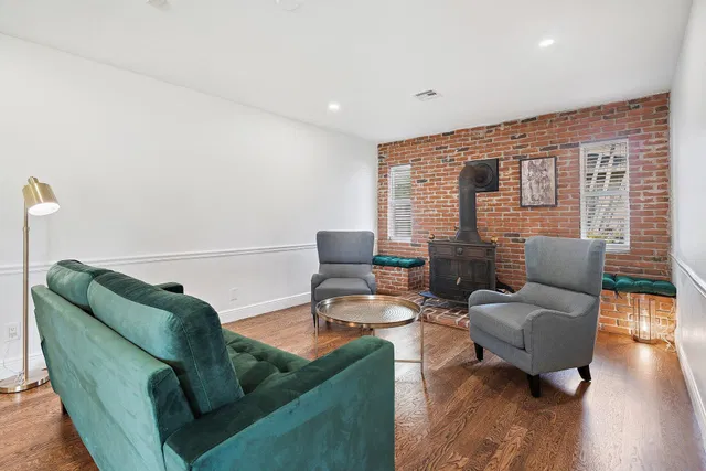 Residence photo 30