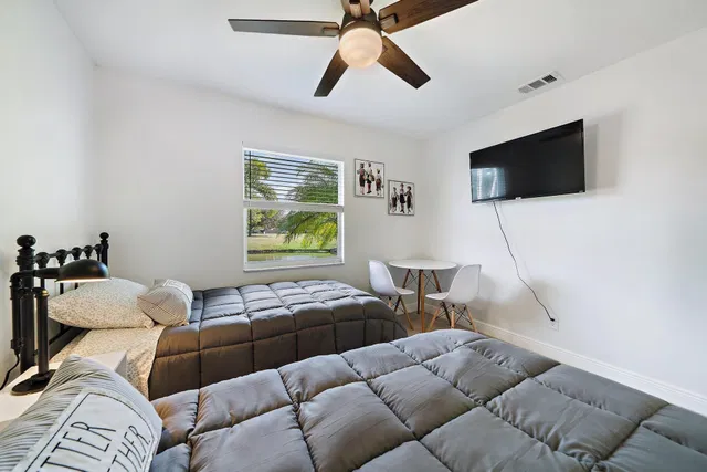 Residence photo 41