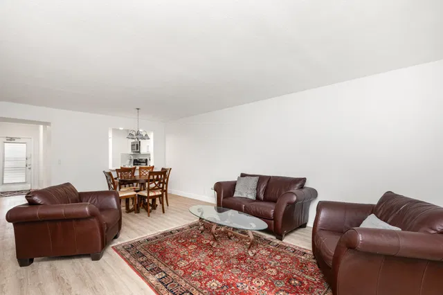 Unit 4080 photo 9