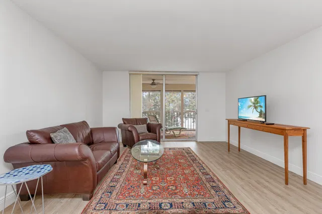 Unit 4080 photo 12