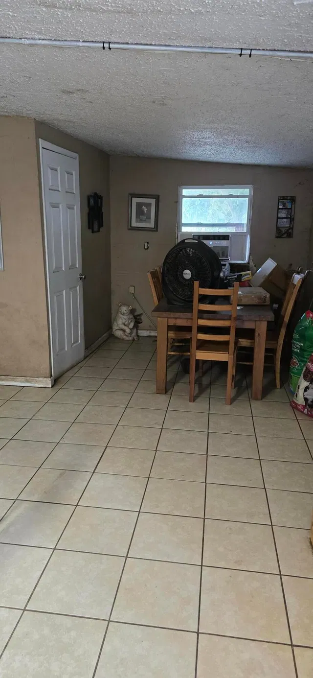 Residence photo 9