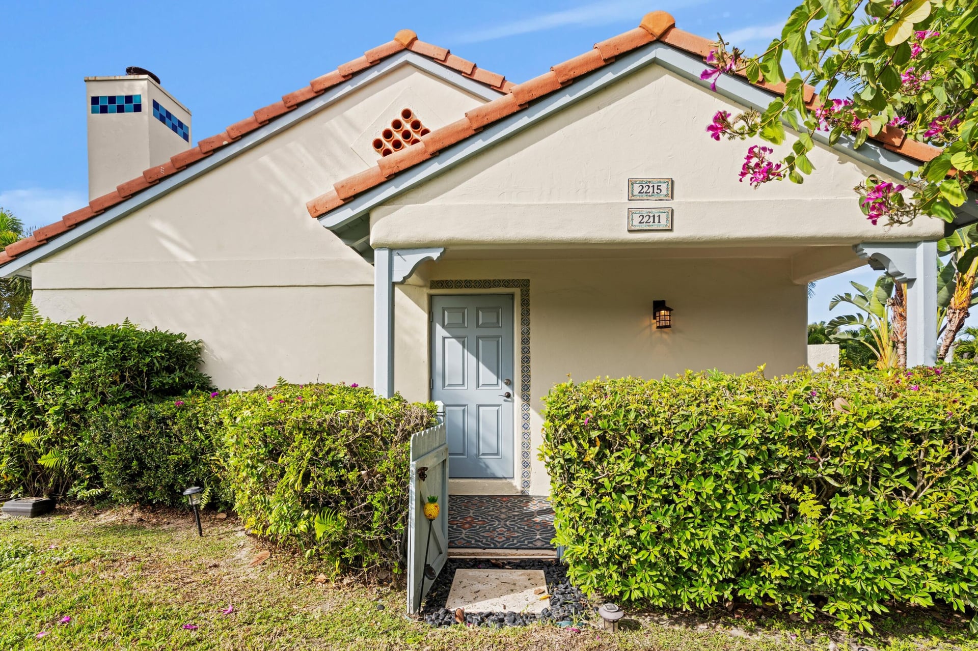 Residence photo 2