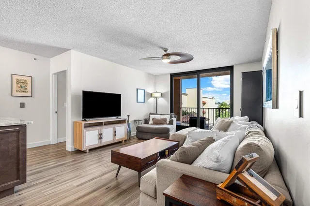 The Tower Condominium at Cityplace Unit 410 photo 6