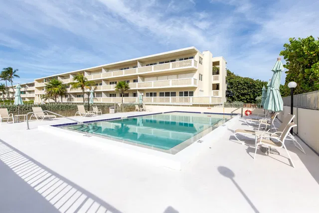 2565 S Ocean Boulevard #1100