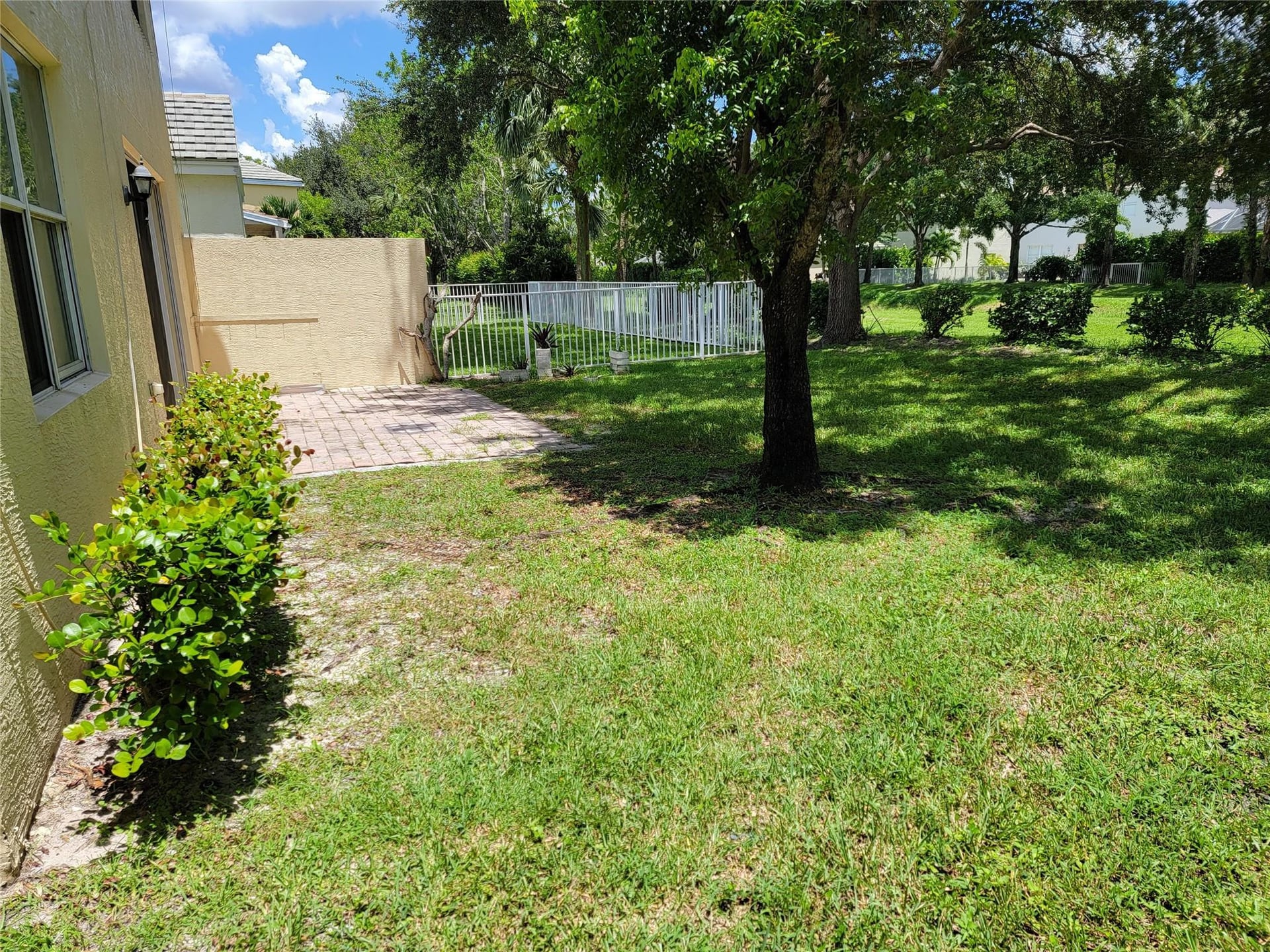 Residence photo 11