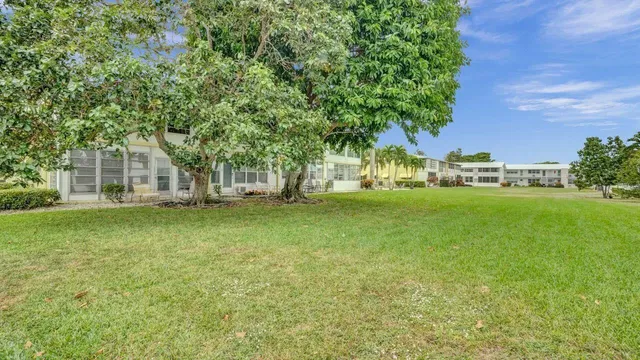 Residence photo 13