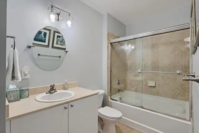 The Prado Unit 455 photo 20