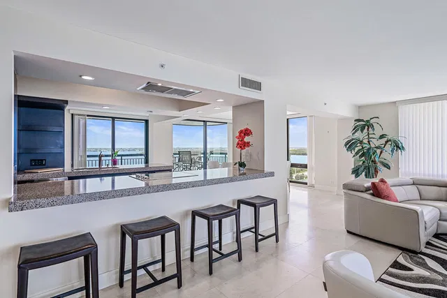 Eastpointe Singer Island Unit 10j photo 5