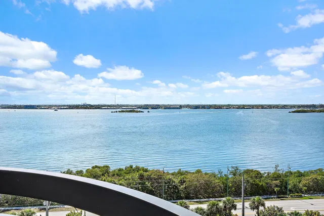 Eastpointe Singer Island Unit 10j photo 17