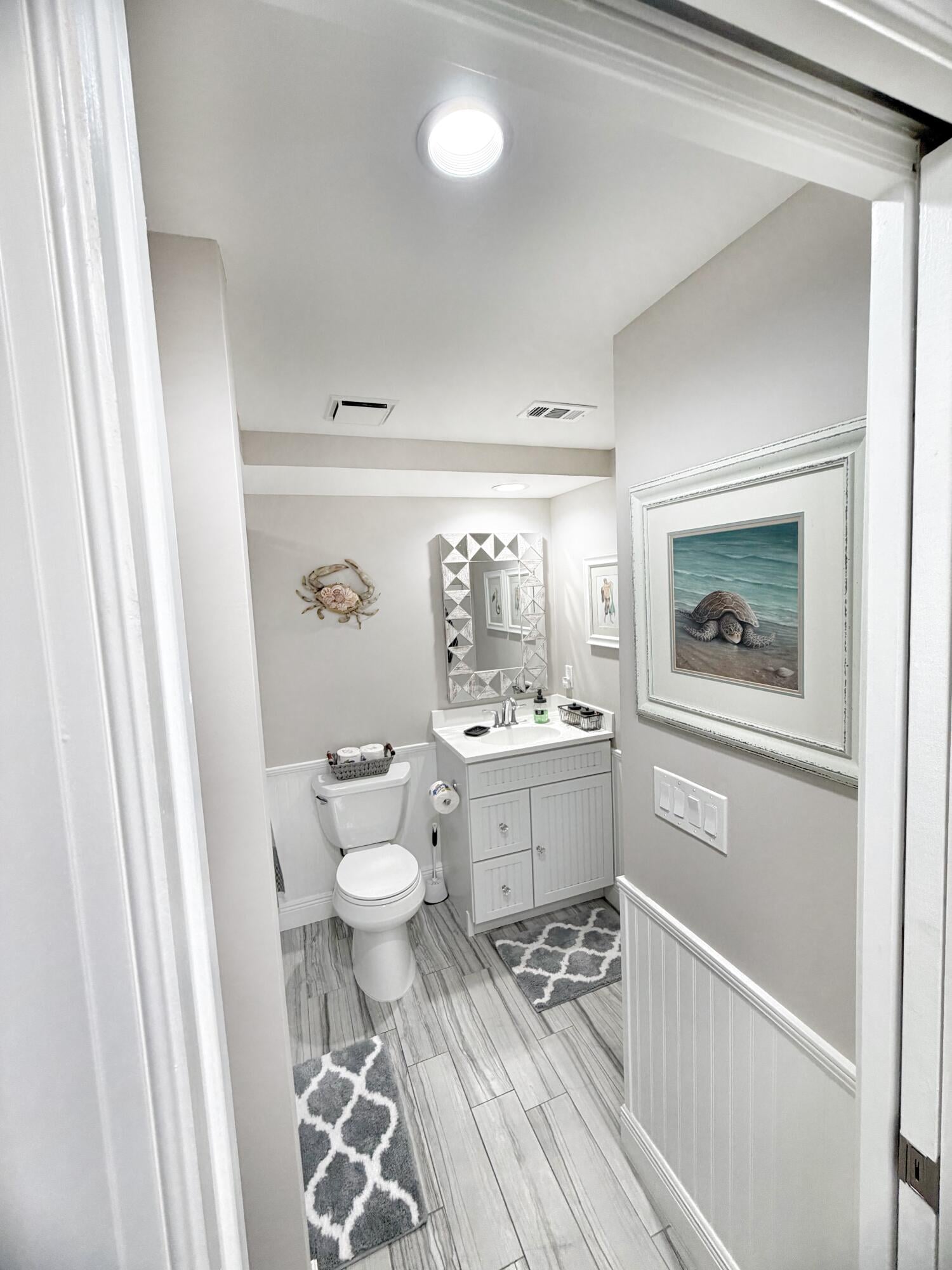 Unit 101 photo 15