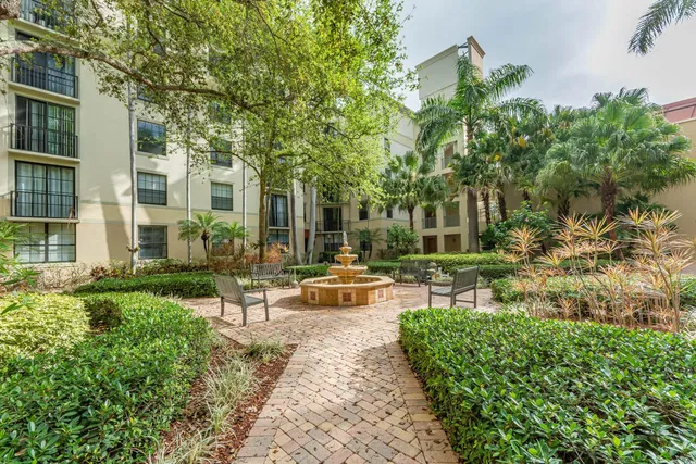Courtyards in Cityplace Unit 102 photo 5