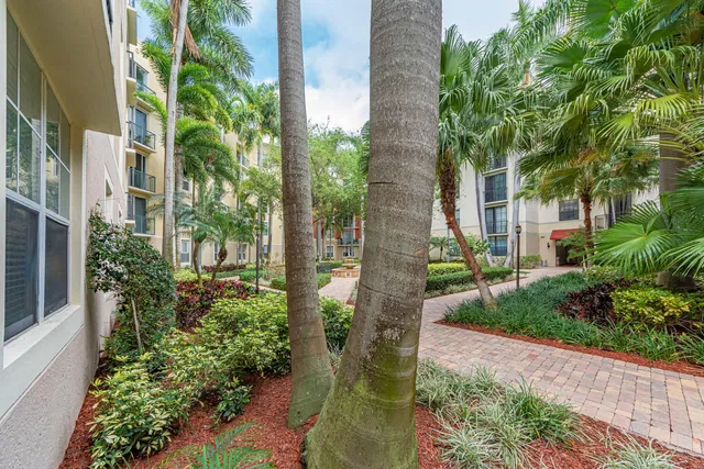 Courtyards in Cityplace Unit 102 photo 6