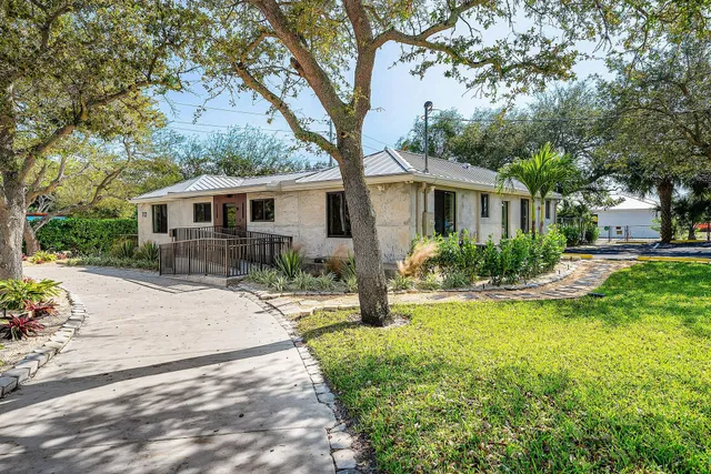Residence photo 6