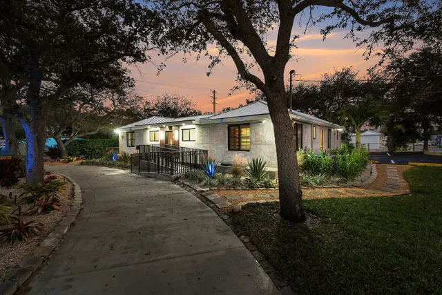 Residence photo 7
