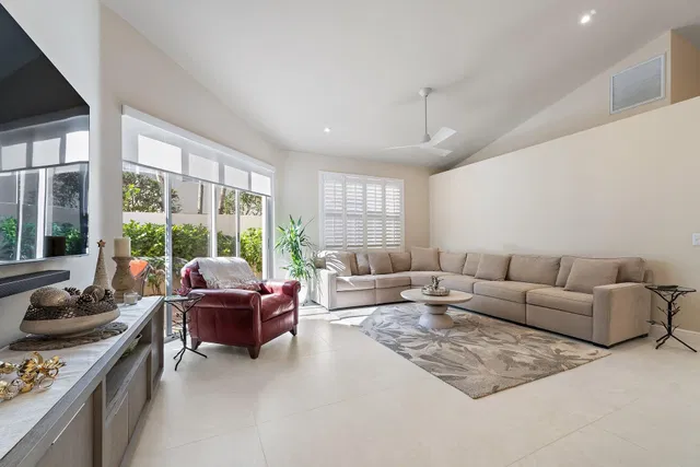 PGA National Palm Beach Gardens Residence photo 12