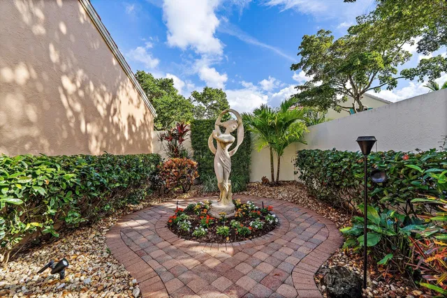 PGA National Palm Beach Gardens Residence photo 38