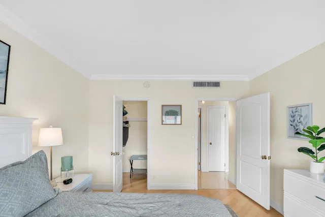  Unit 402 photo 30