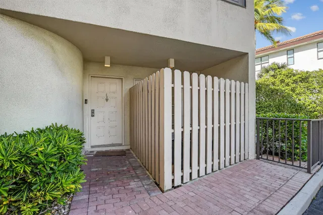 Palm Trail Delray Beach Unit L photo 4