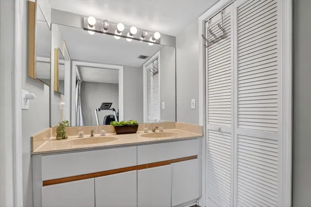 Palm Trail Delray Beach Unit L photo 28