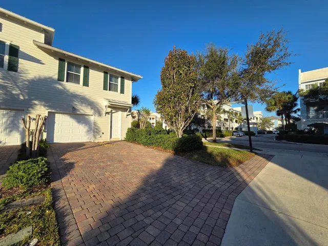 Mallory Creek Abacoa Residence photo 26