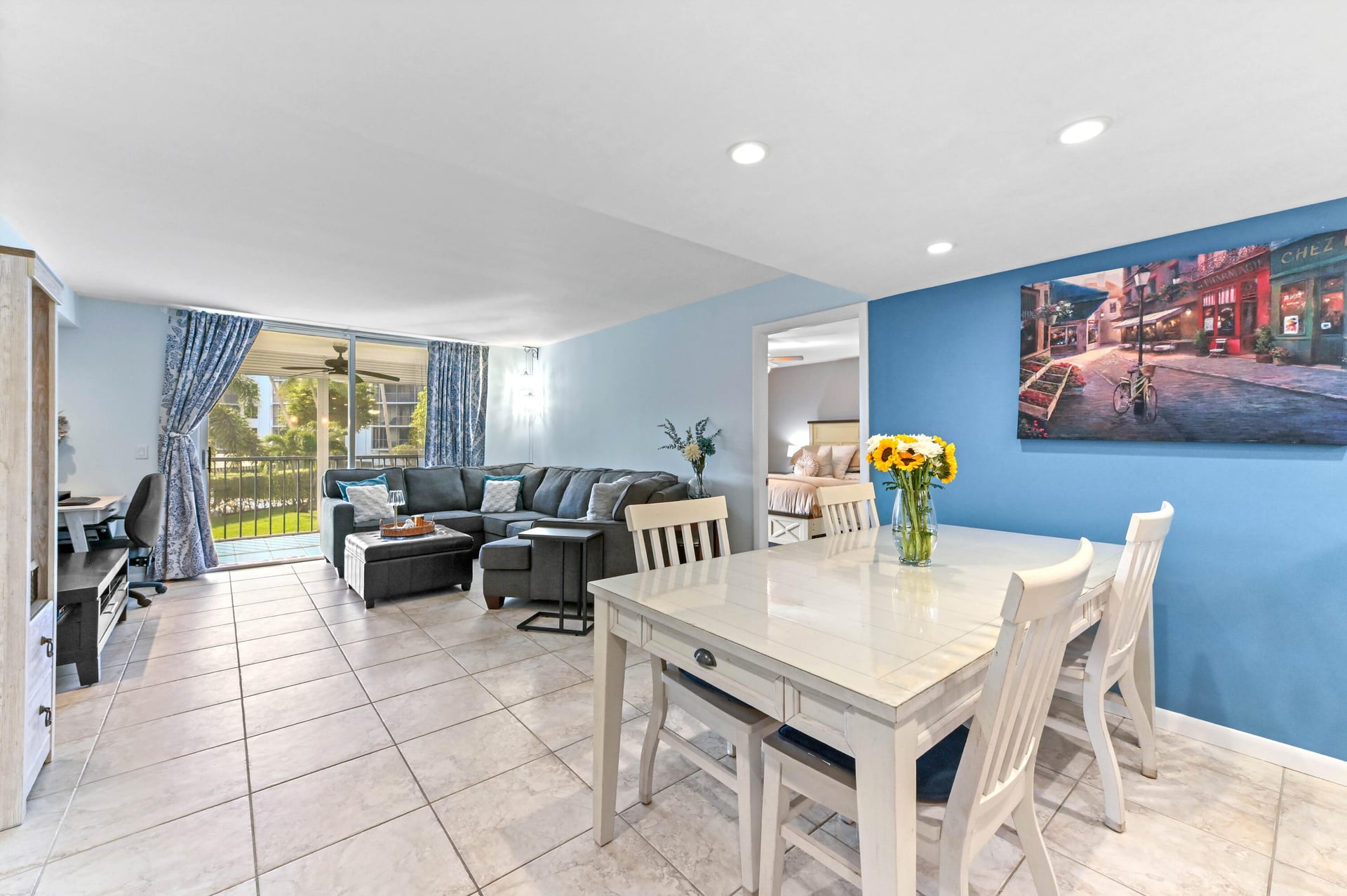 Unit 207 photo 13