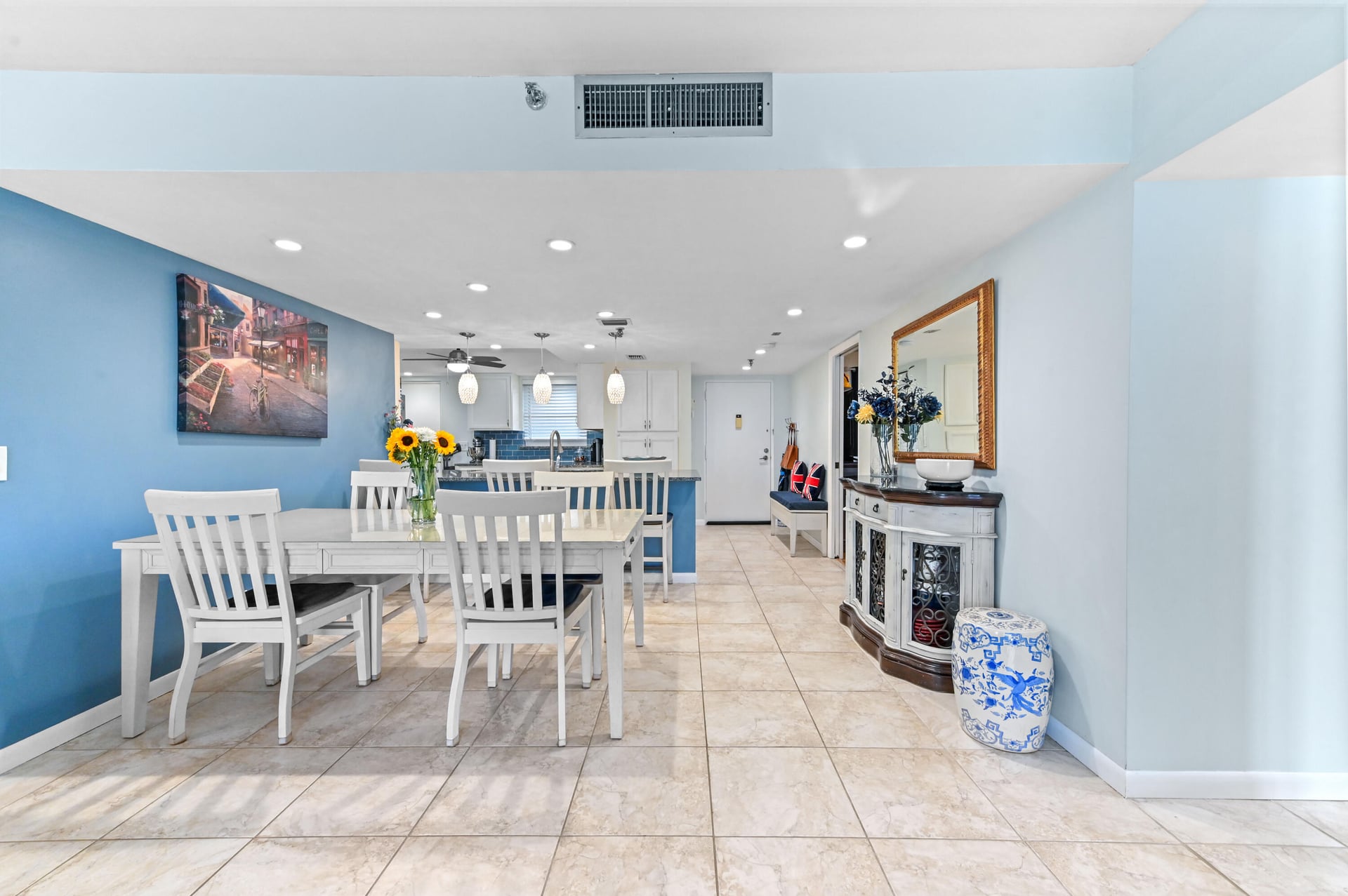 Unit 207 photo 14