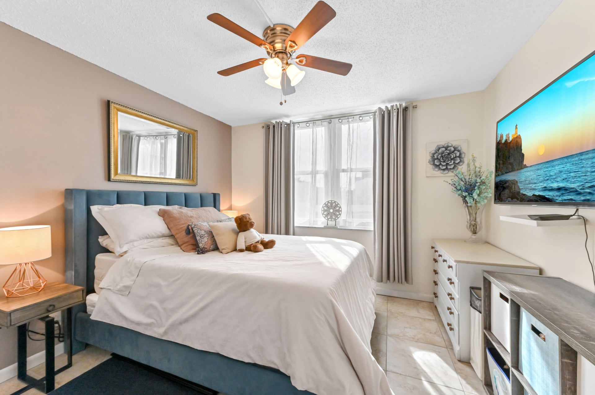 Unit 207 photo 23