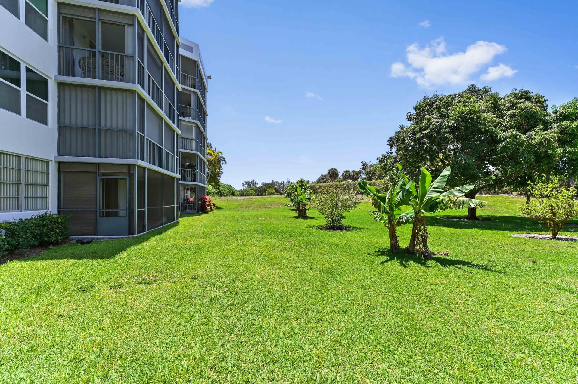 Unit 207 photo 36