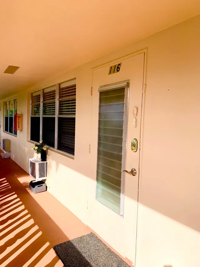  Residence photo 4