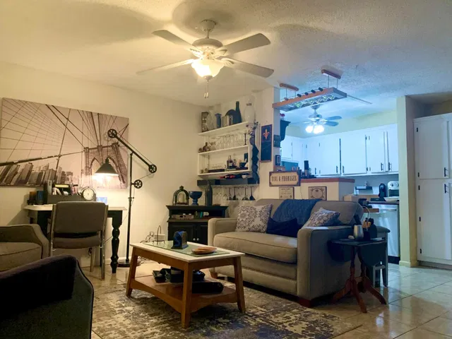  Residence photo 14