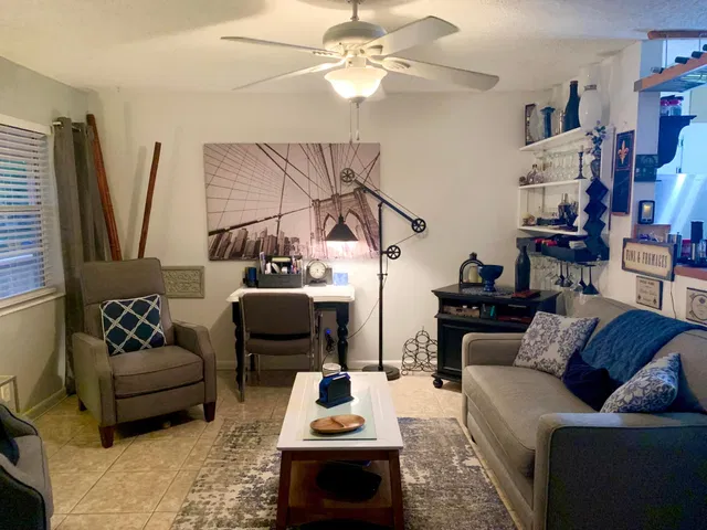  Residence photo 15