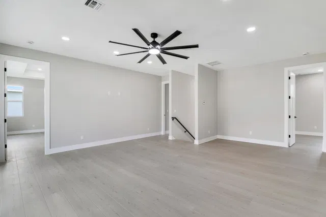Residence photo 25