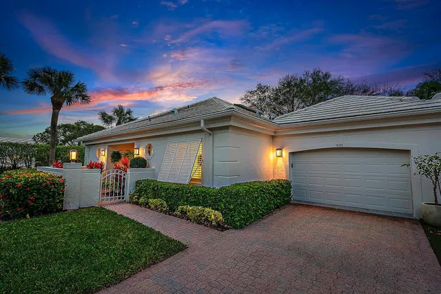 Admirals Cove Residence photo 5
