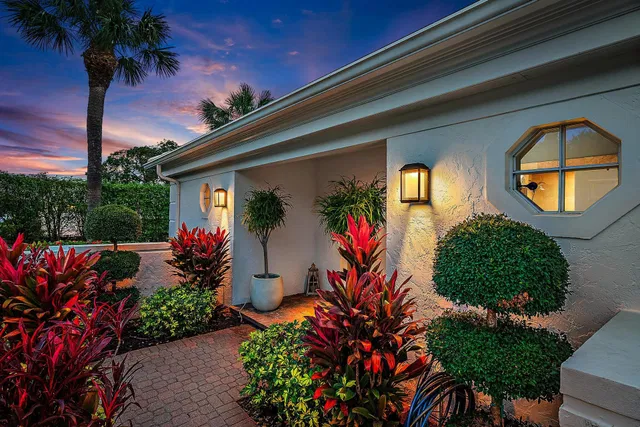 Admirals Cove Residence photo 6