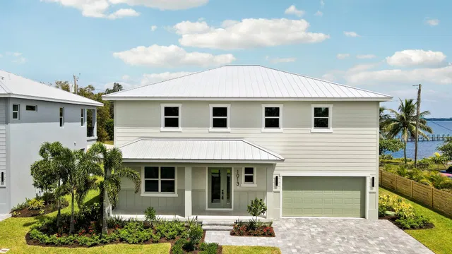 Residence photo 3