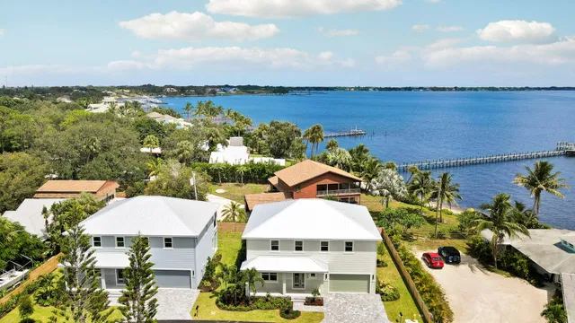 Residence photo 5