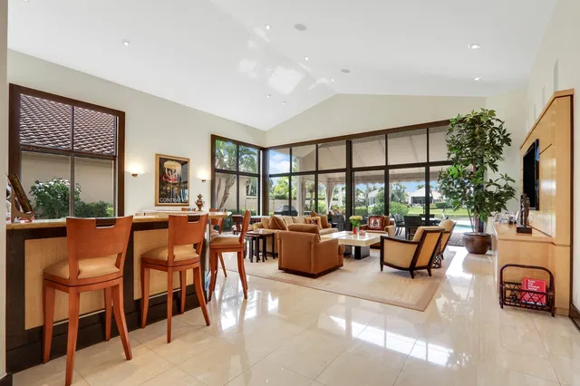 Frenchman's Creek Residence photo 12
