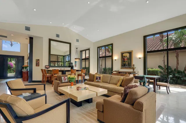Frenchman's Creek Residence photo 19