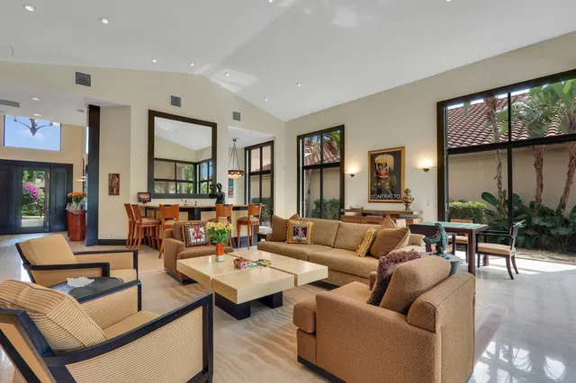 Frenchman's Creek Residence photo 20