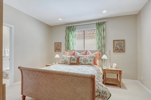Frenchman's Creek Residence photo 36