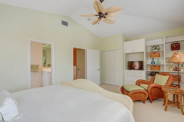 Frenchman's Creek Residence photo 42