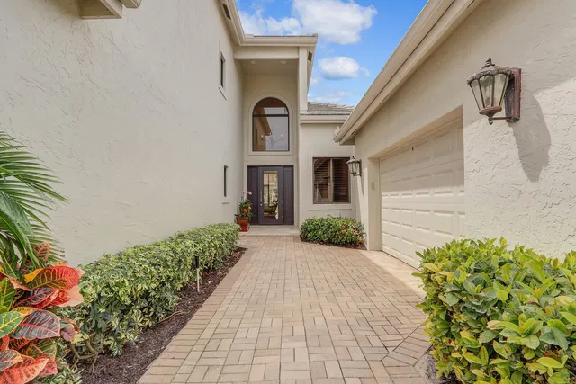 Frenchman's Creek Residence photo 62