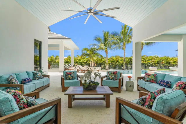 Palm Beach Point Residence photo 17