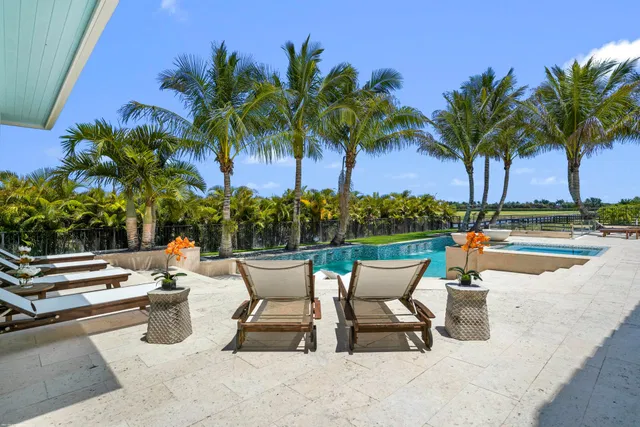 Palm Beach Point Residence photo 21