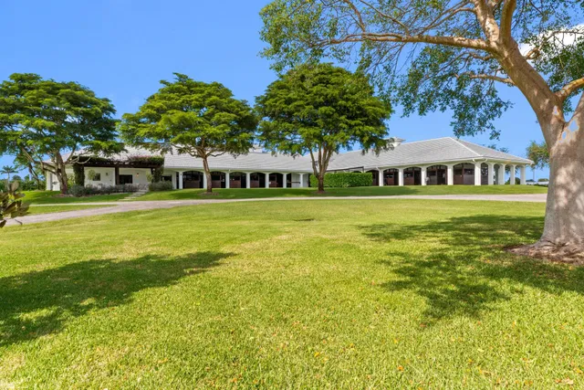 Palm Beach Point Residence photo 39