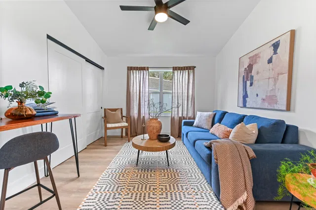 Residence photo 24