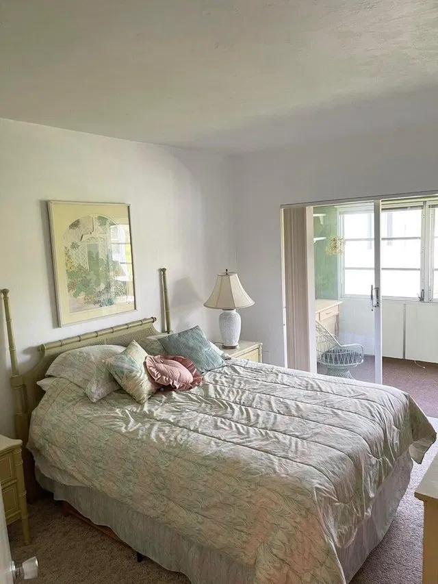 Unit 205 photo 6