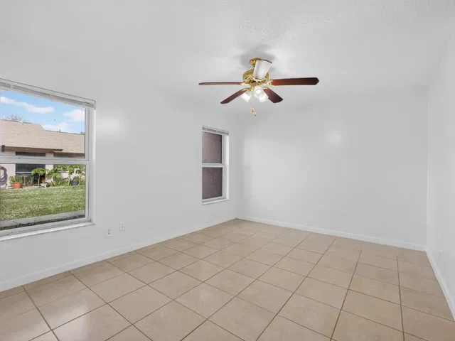 Residence photo 21
