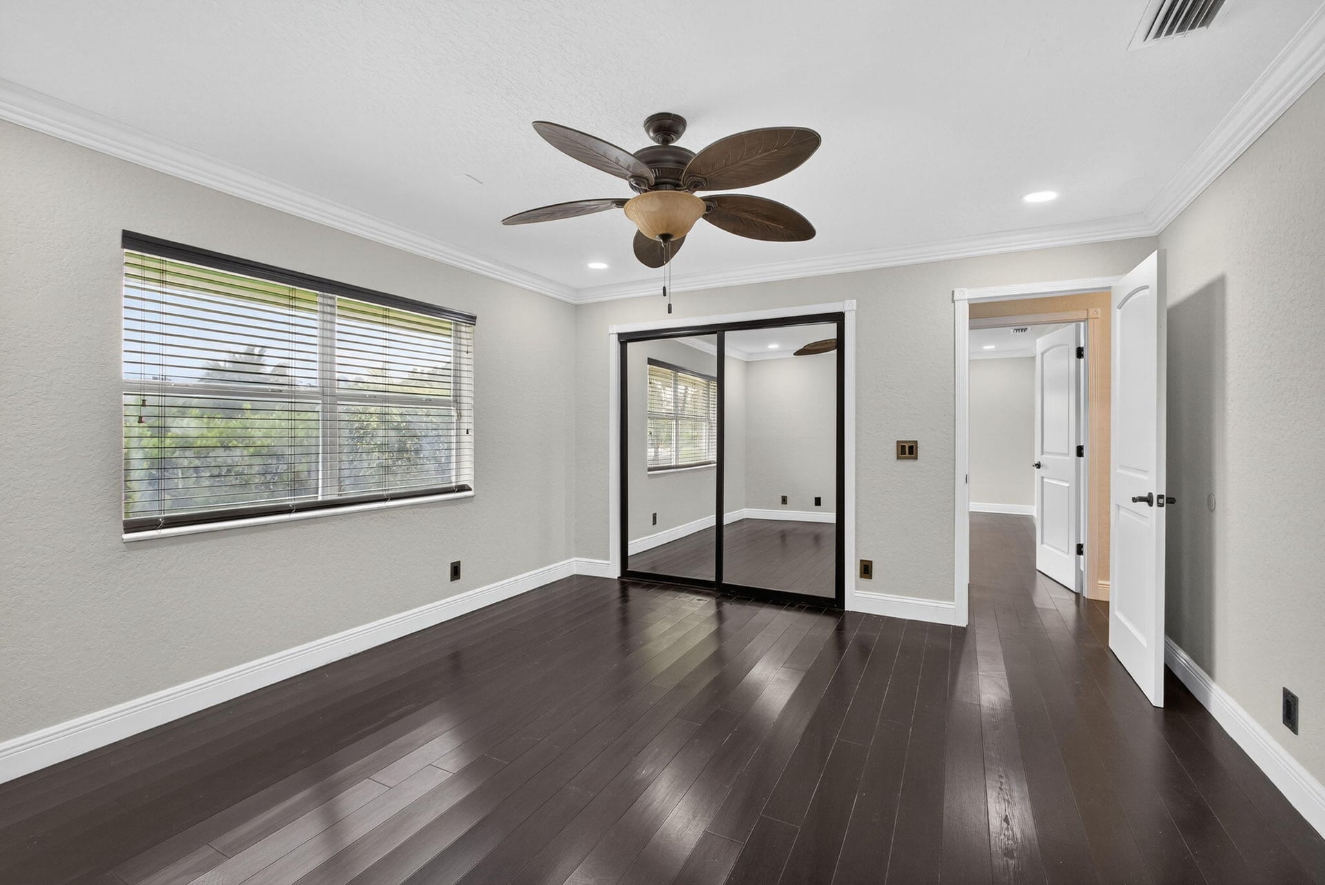 Residence photo 41