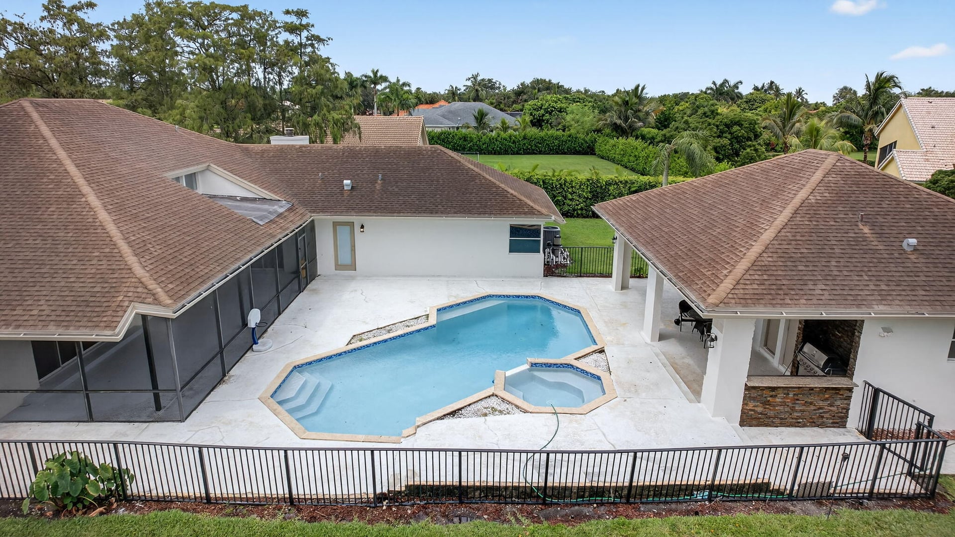 Residence photo 83